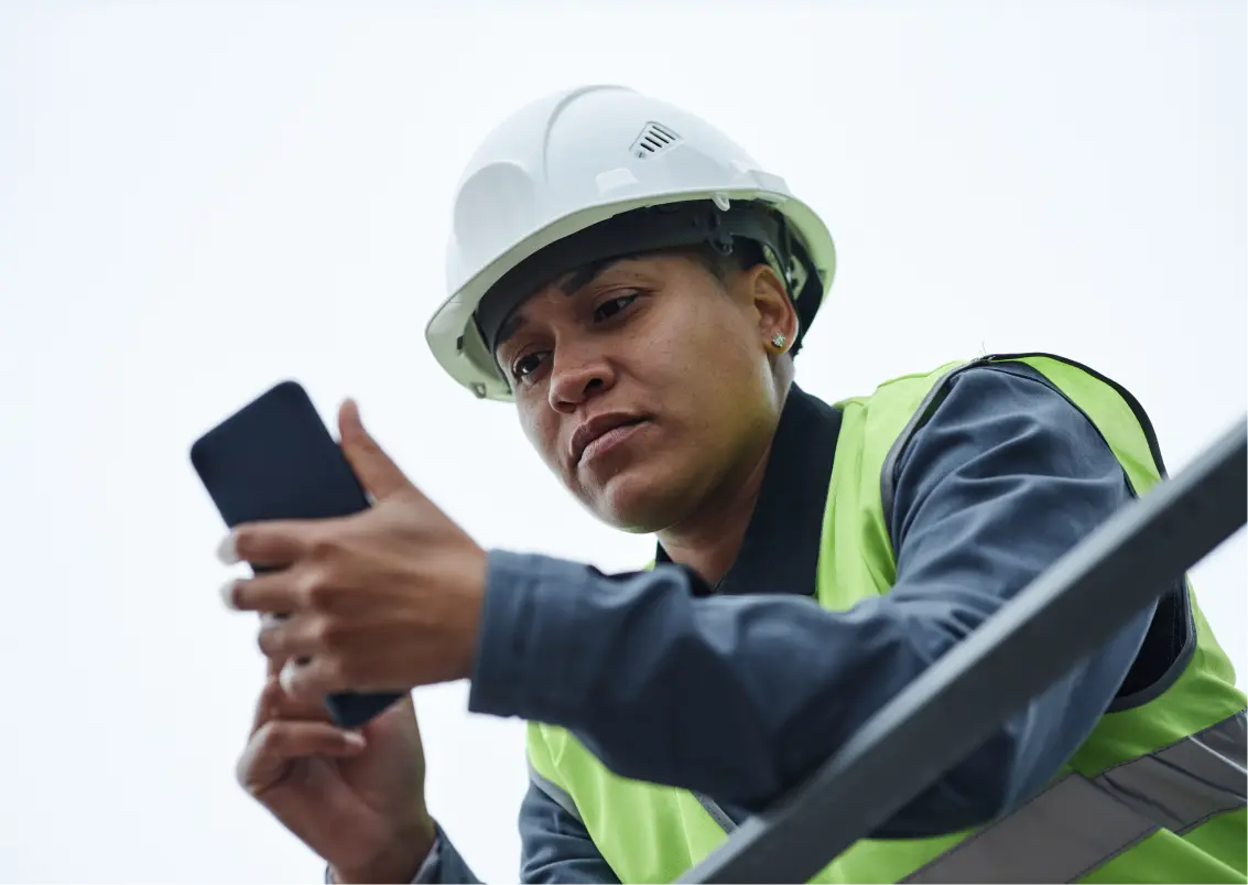uQualio case study - construction worker
