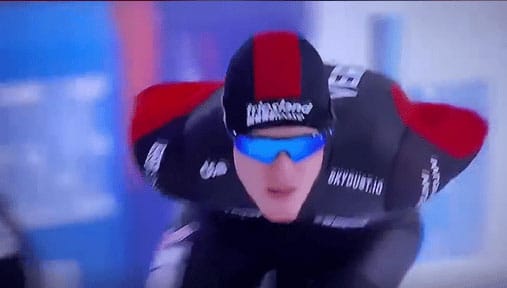 Iceskater Yves Vergeer.promotes the Sky Dust ESG platform
